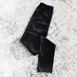 Faux Leather Elasticized Leggings in Black -  SZ XS 🌟NWOT🌟
